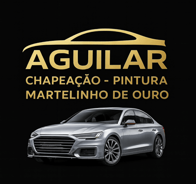 Logo da empresa Aguilar em um fundo preto, com um contorno dourado de um carro e o nome da empresa em letras douradas. Abaixo, estão os serviços Chapeação - Pintura Martelinho de Ouro também em letras douradas. Na parte inferior da imagem, há um carro sedan prateado