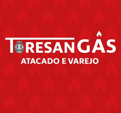 Logo da empresa Toresan Gás com fundo vermelho estampado por ícones de chama. O nome 'TORESANGÁS' aparece em branco, com o 'O' substituído por um botijão de gás sorridente e o 'A' da palavra 'GÁS' estilizado com uma chama. Abaixo, os dizeres 'ATACADO E VAREJO' indicam atuação no comércio de gás em atacado e varejo.